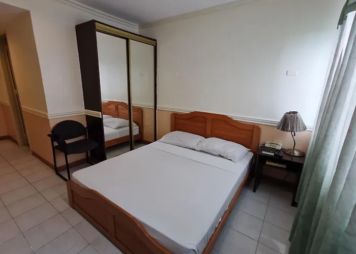 Hotel Metro Park -