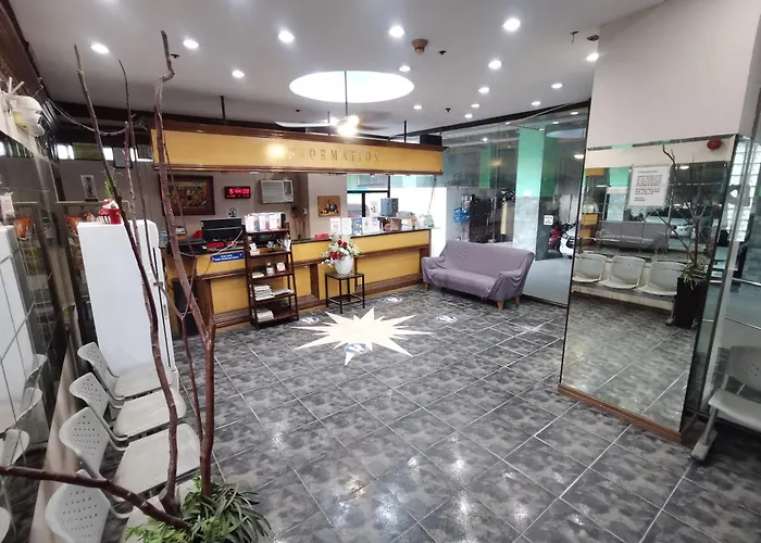 Hotel Metro Park -
